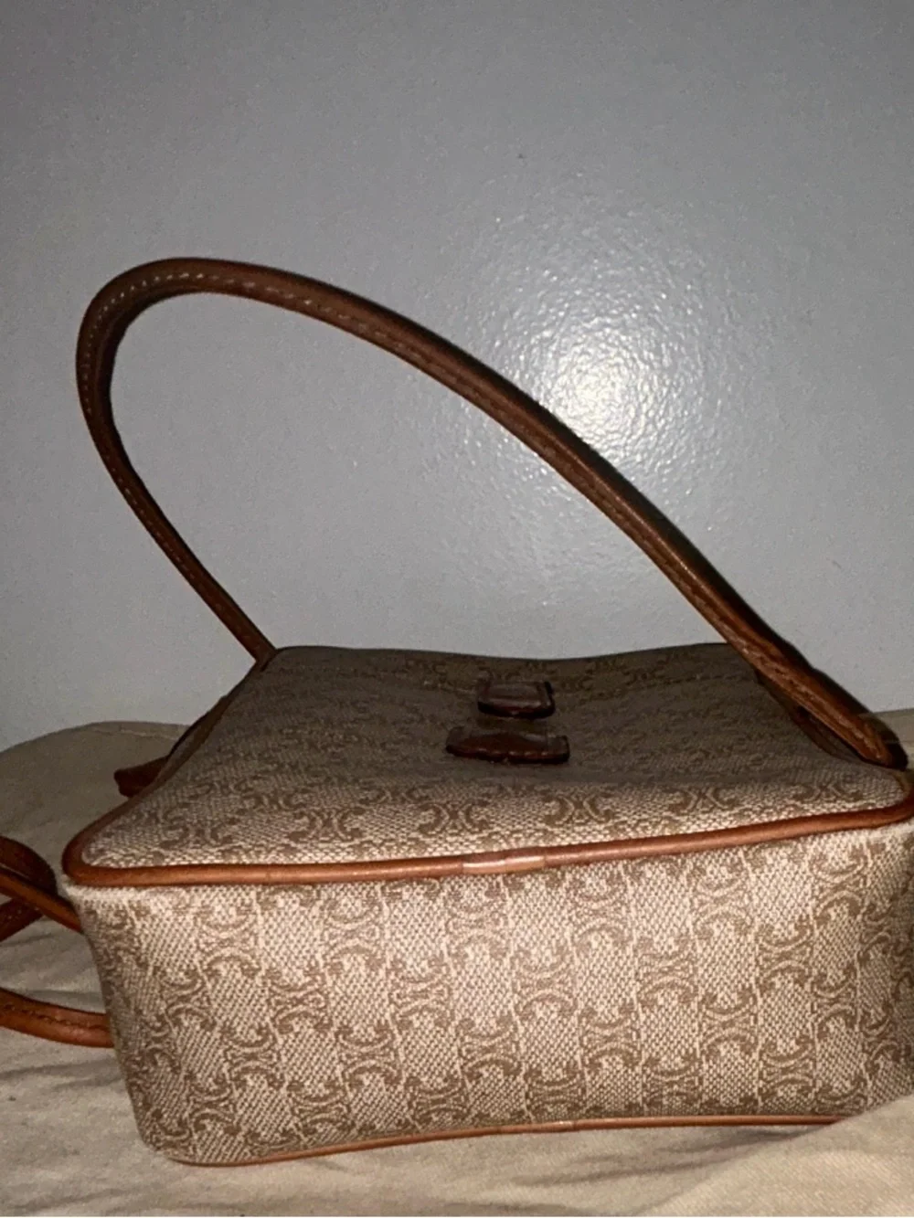 Vintage and Rare Celine Macadam canvas crossbody bag. - Picture 5 of 9